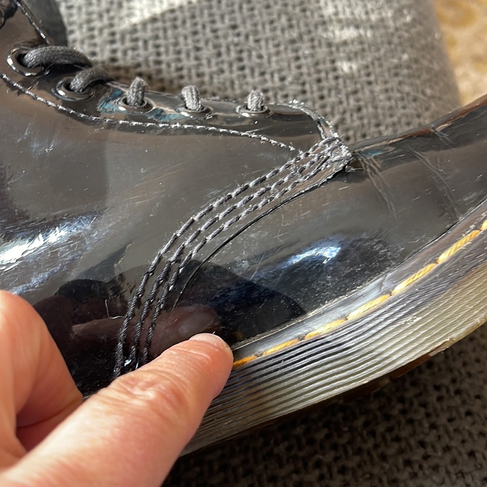 Dr. Martens - Picture 9 of 11